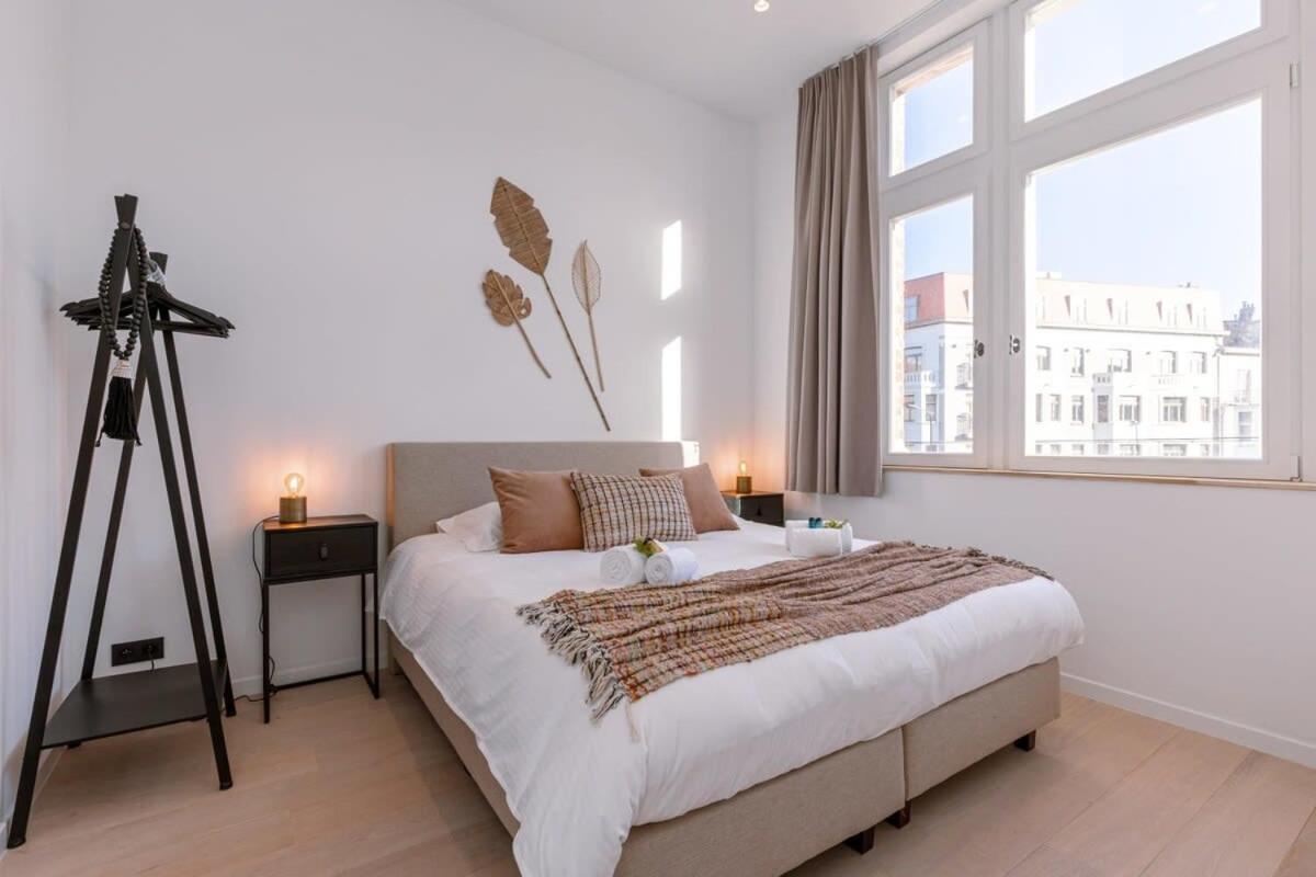 Luxurious Apartment In Town House Near The Beach Blankenberge Eksteriør billede